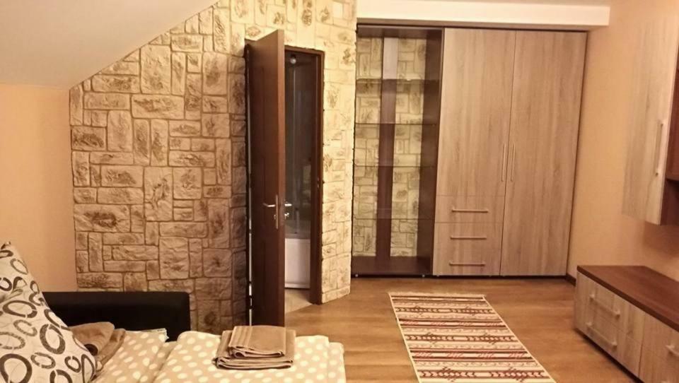 Pensiunea Raiul Muntilor Sebiş Exteriér fotografie